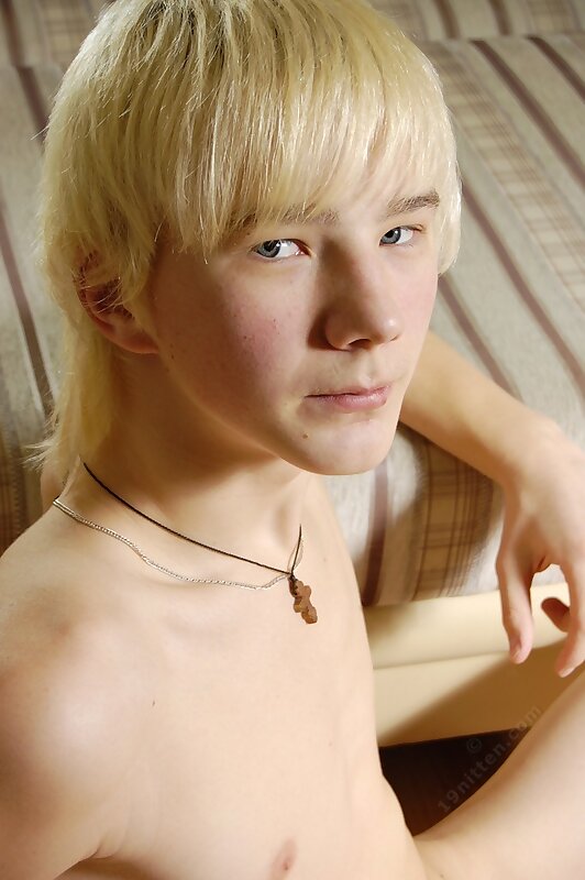 Next Image >>