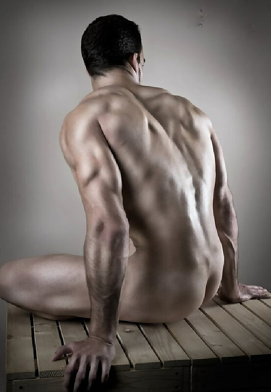 Next Image >>
