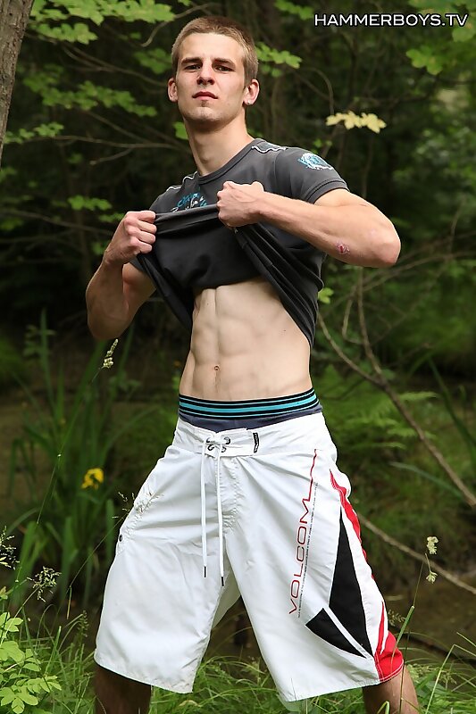 Next Image >>