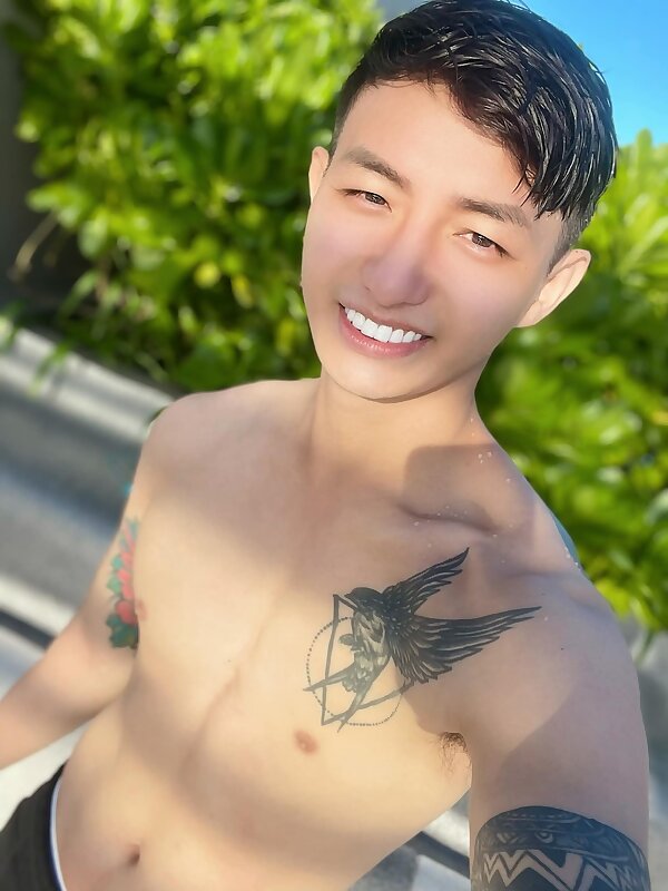 Next Image >>