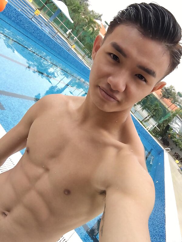 Next Image >>