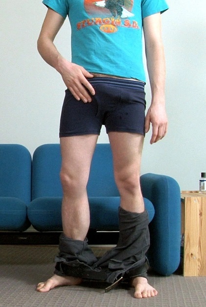 Next Image >>