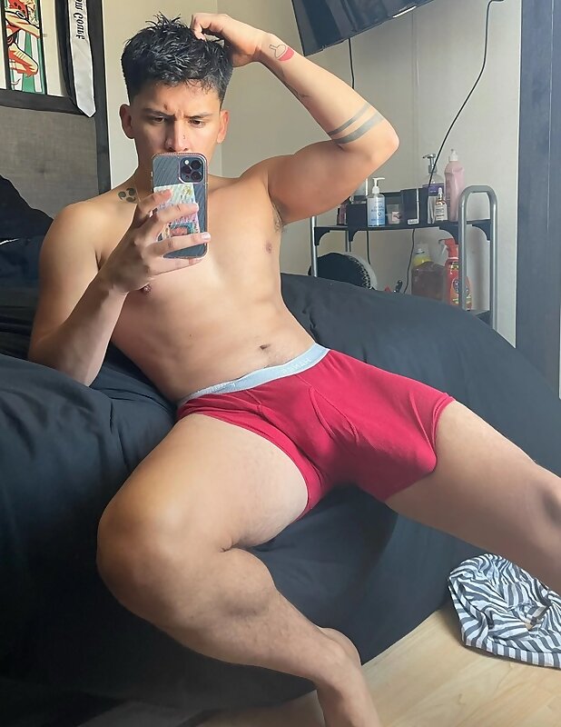 Next Image >>