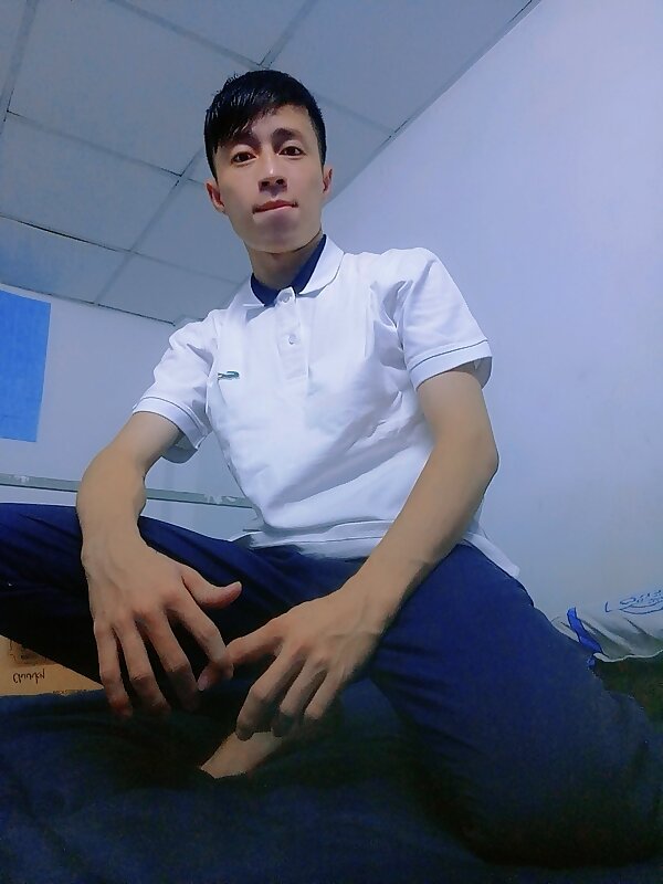 Next Image >>