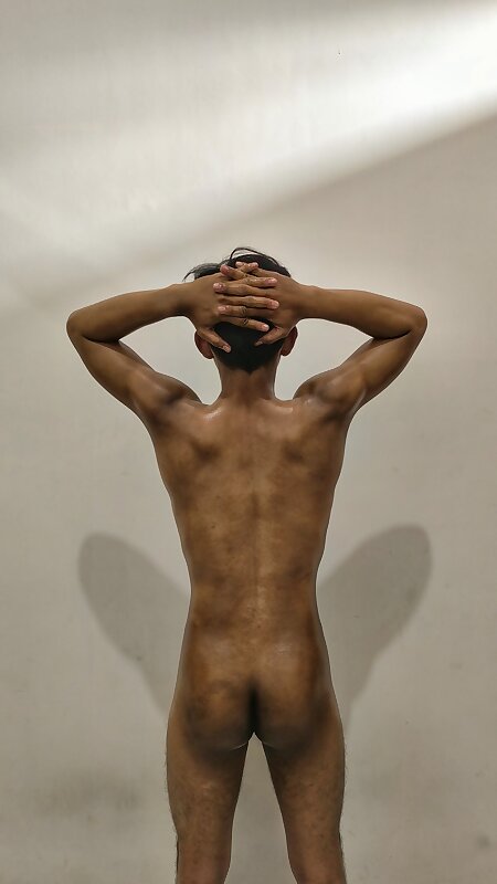 Next Image >>