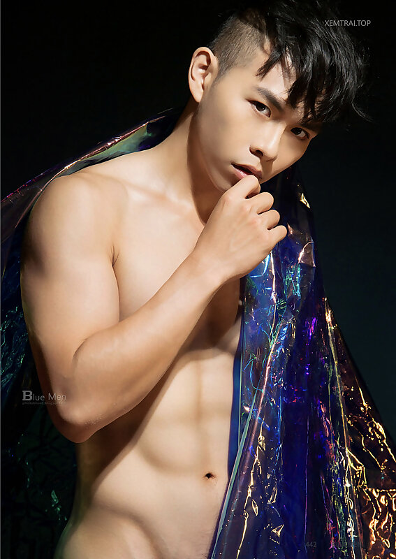 Next Image >>