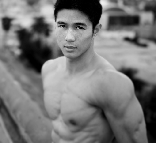 Next Image >>