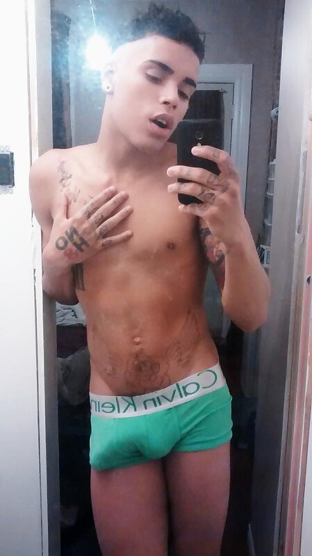 Next Image >>