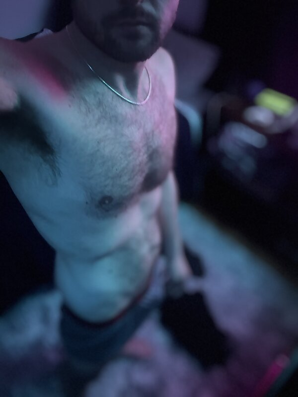 Next Image >>