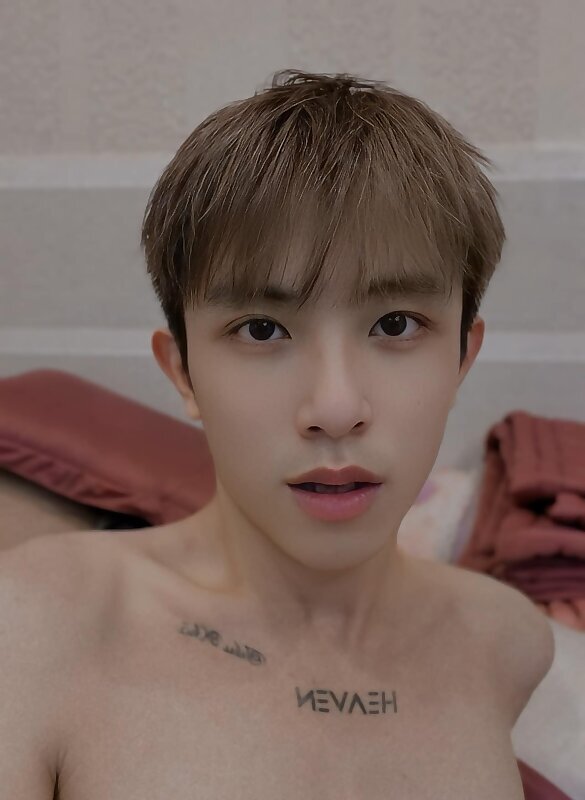 Next Image >>