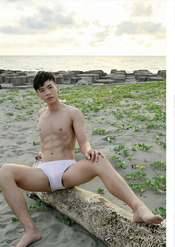 Next Image >>