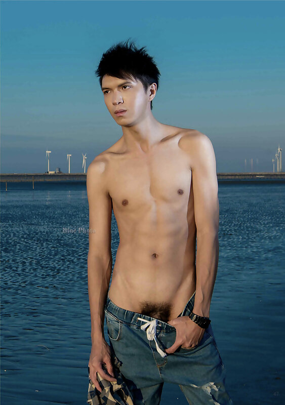 Next Image >>