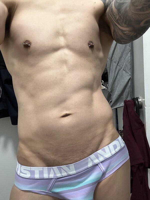 Next Image >>