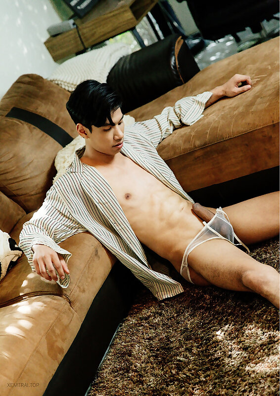 Next Image >>