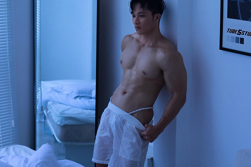 Next Image >>