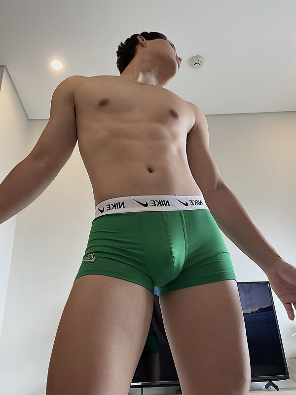 Next Image >>