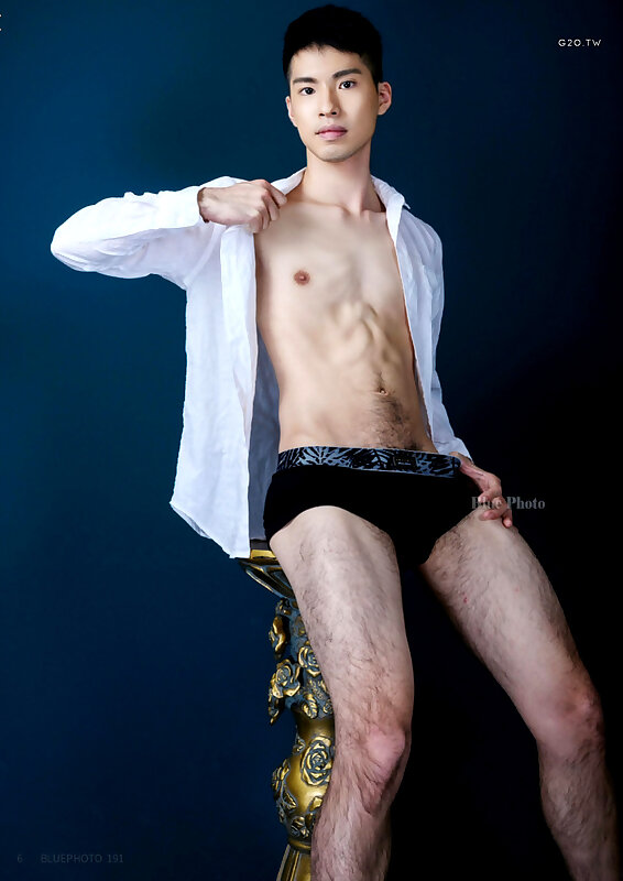 Next Image >>