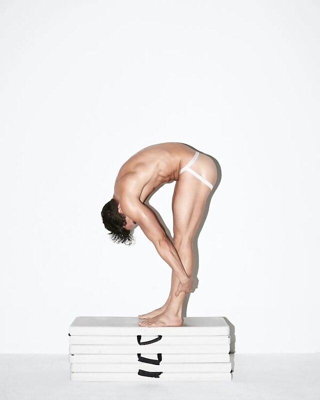 Next Image >>