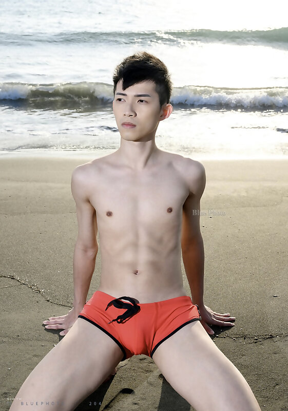 Next Image >>