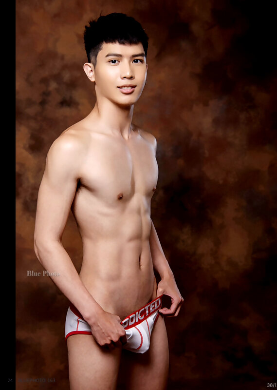 Next Image >>