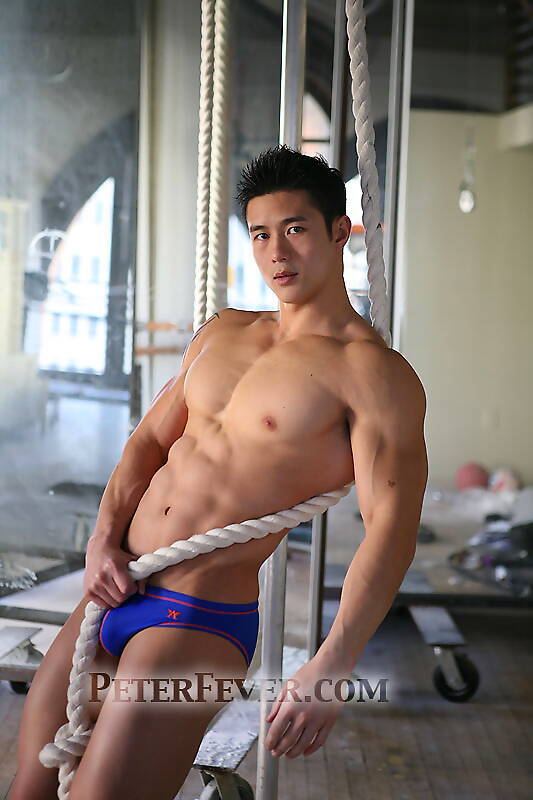 Next Image >>