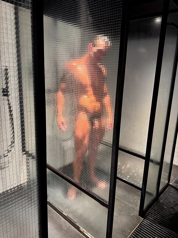 Next Image >>
