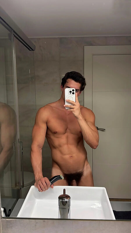 Next Image >>