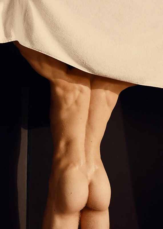 Next Image >>