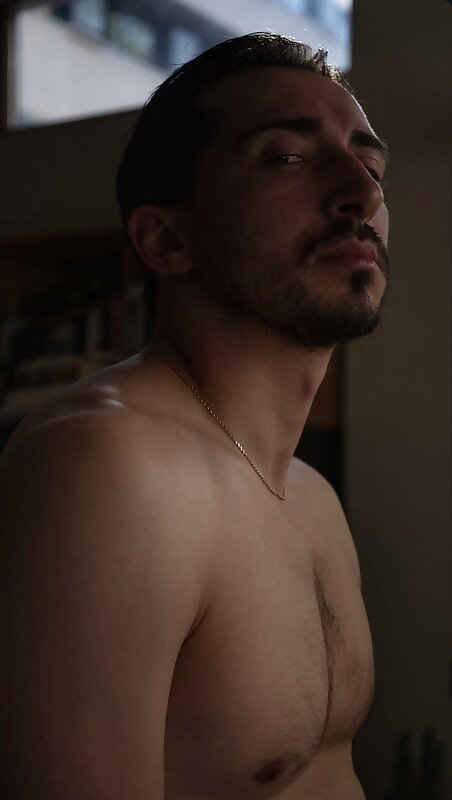 Next Image >>