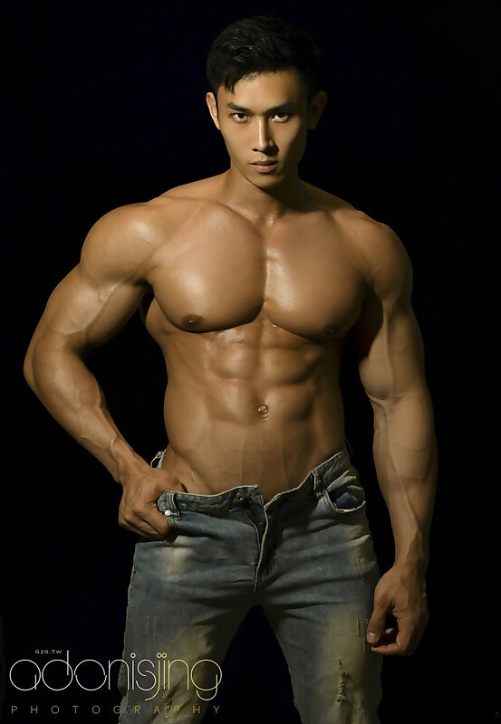 Next Image >>