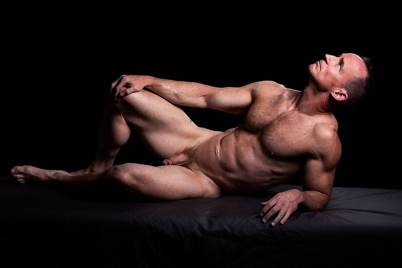Next Image >>