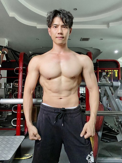 Next Image >>
