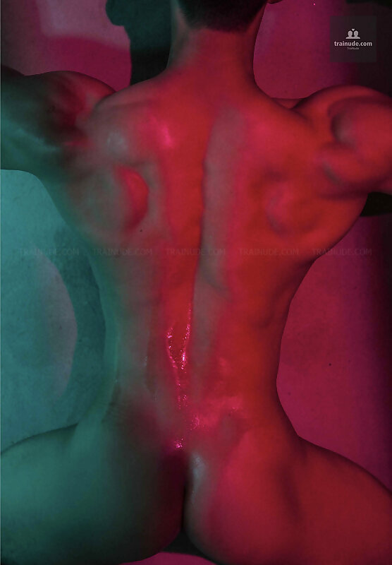 Next Image >>