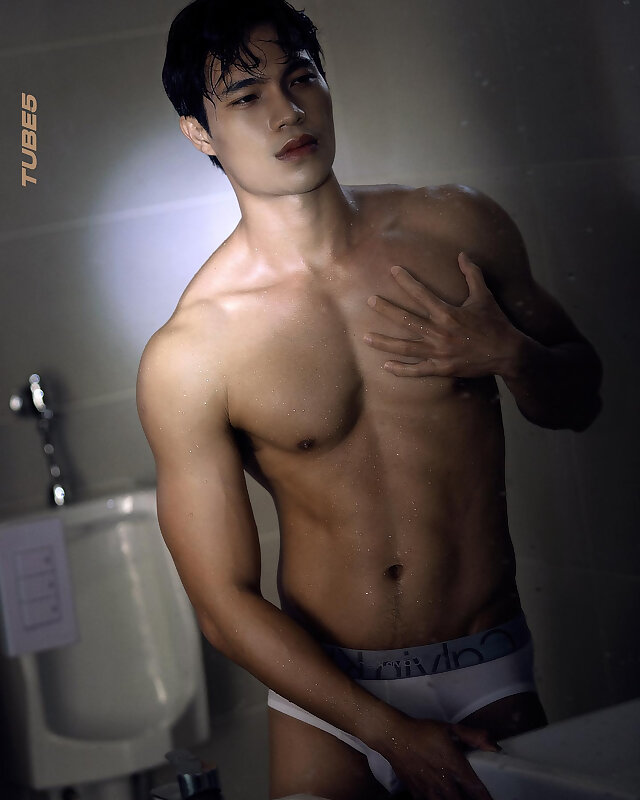 Next Image >>