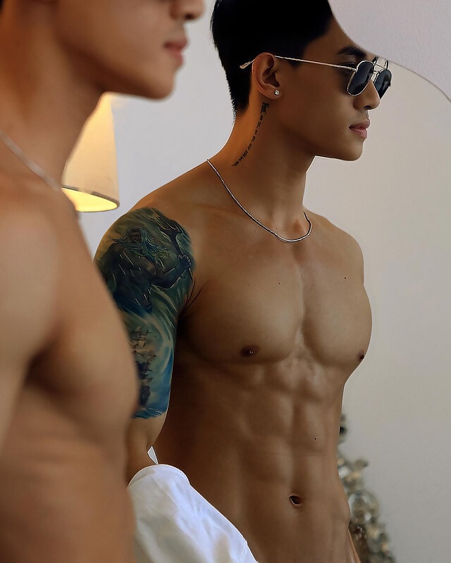 Next Image >>