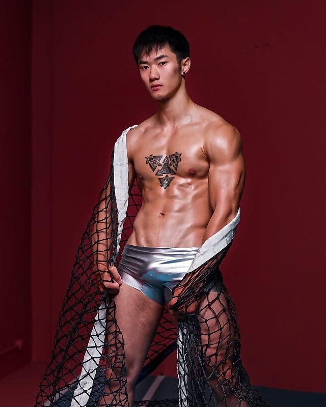 Next Image >>