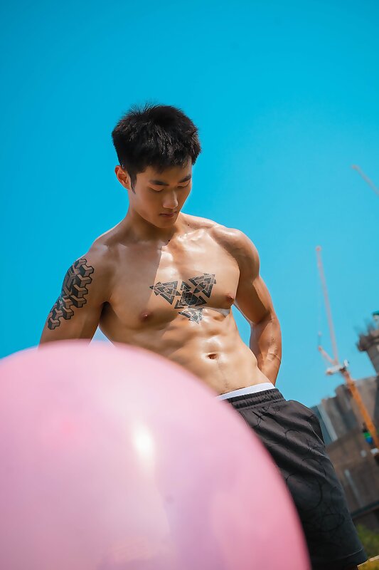 Next Image >>