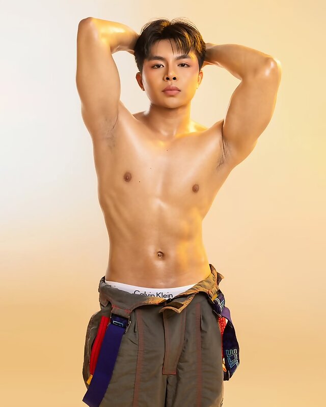 Next Image >>