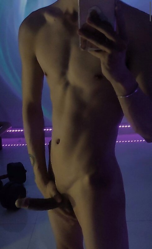 Next Image >>