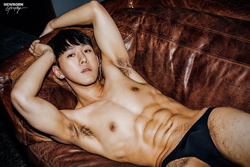 Next Image >>