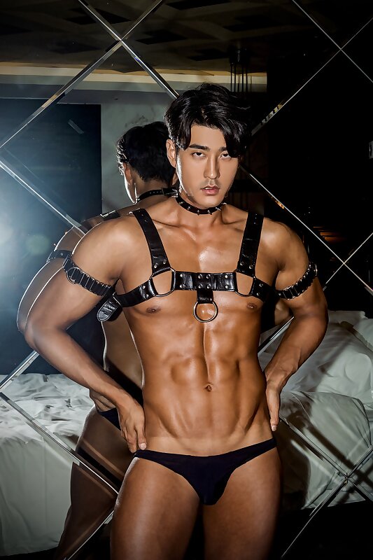 Next Image >>