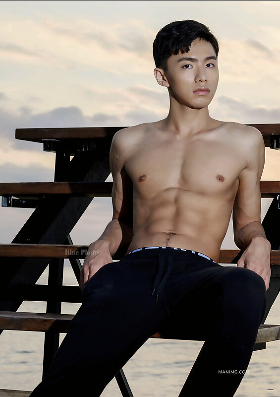 Next Image >>