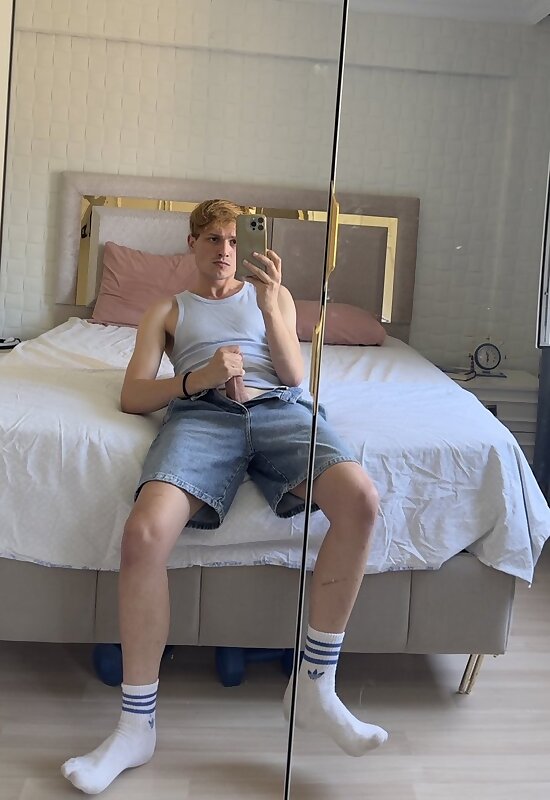 Next Image >>