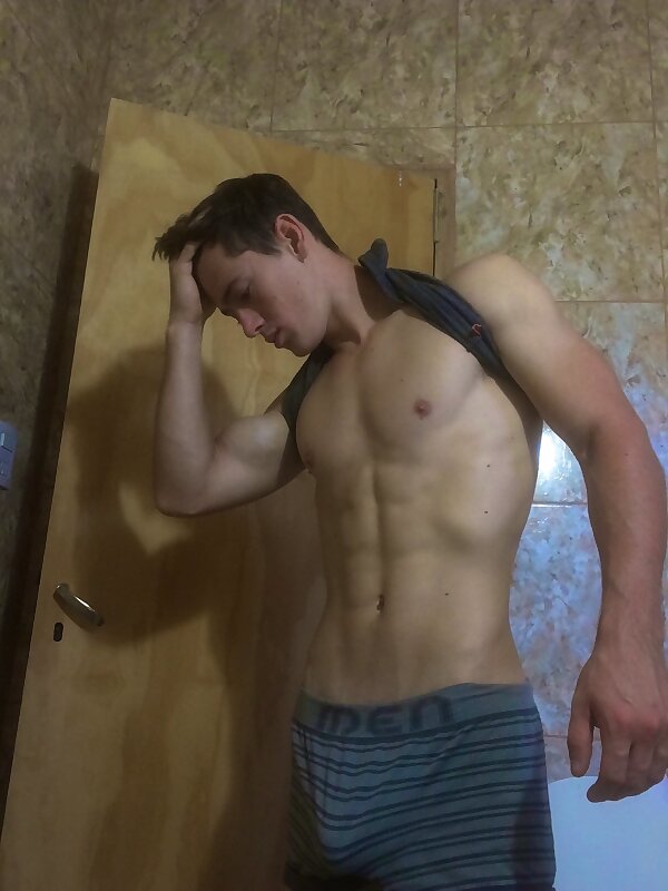 Next Image >>