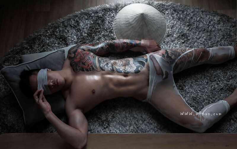 Next Image >>