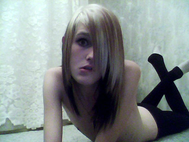 Next Image >>