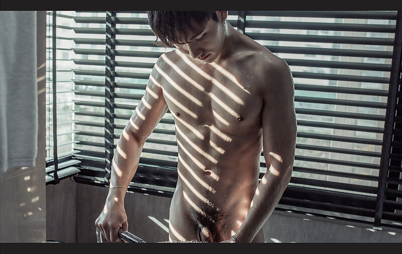 Next Image >>