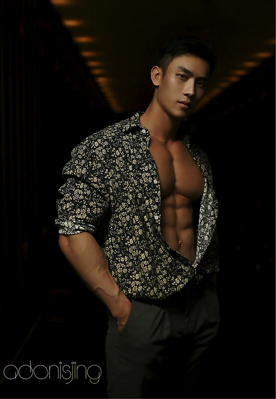 Next Image >>