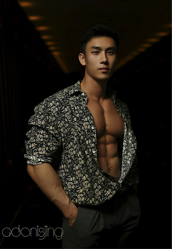 Next Image >>