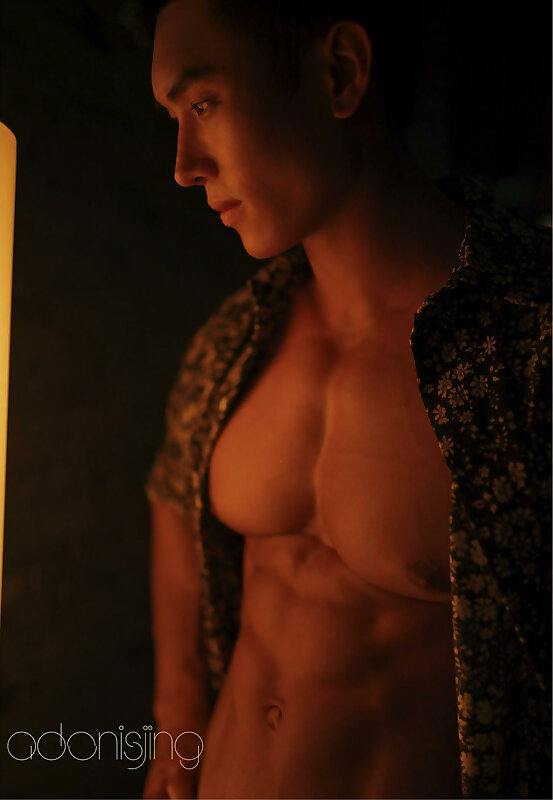 Next Image >>